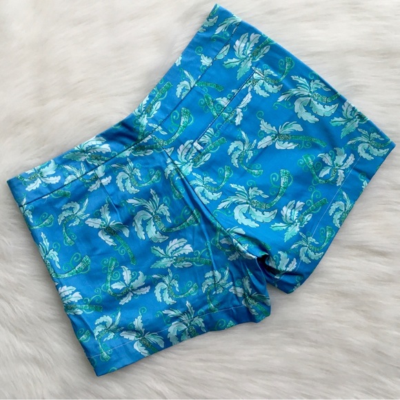 Kaeli Smith Tropical Print Chino Shorts - Picture 2 of 10